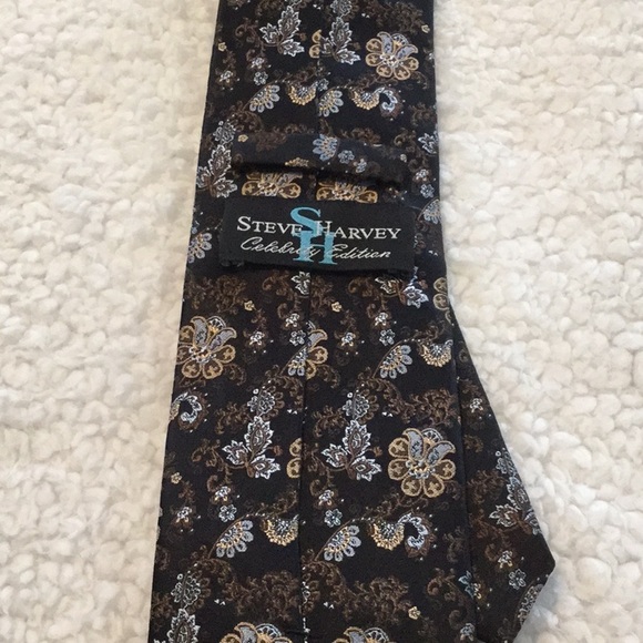 🛍 Steve Harvey Celebrity Edition Silk Tie. - Picture 3 of 3